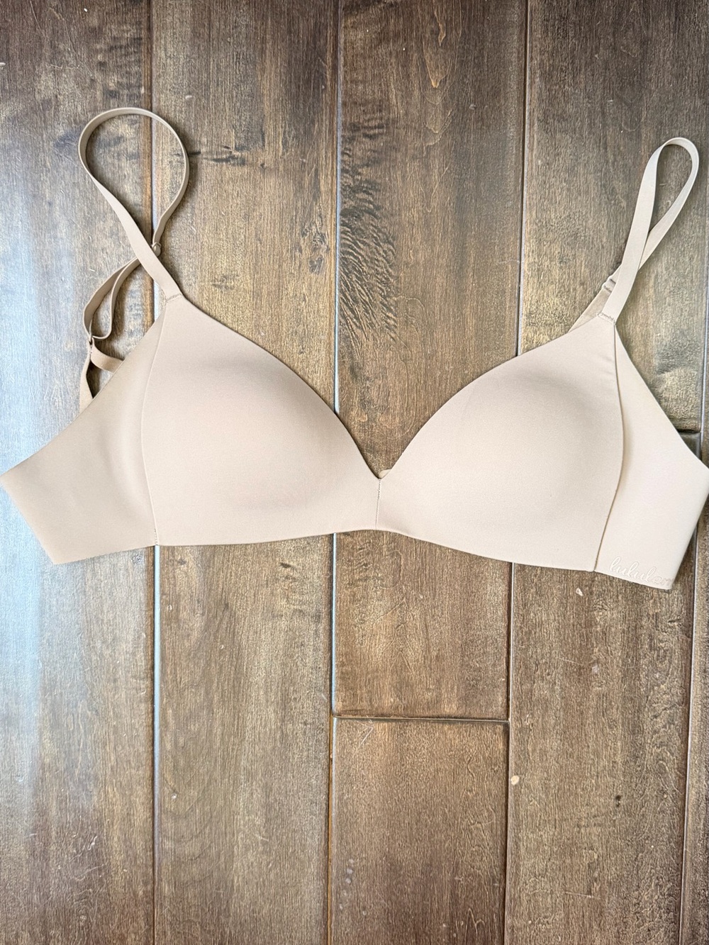 Lululemon Nude Wireless Everyday Bra - Comfortable Seamless Support 36A fits 34B